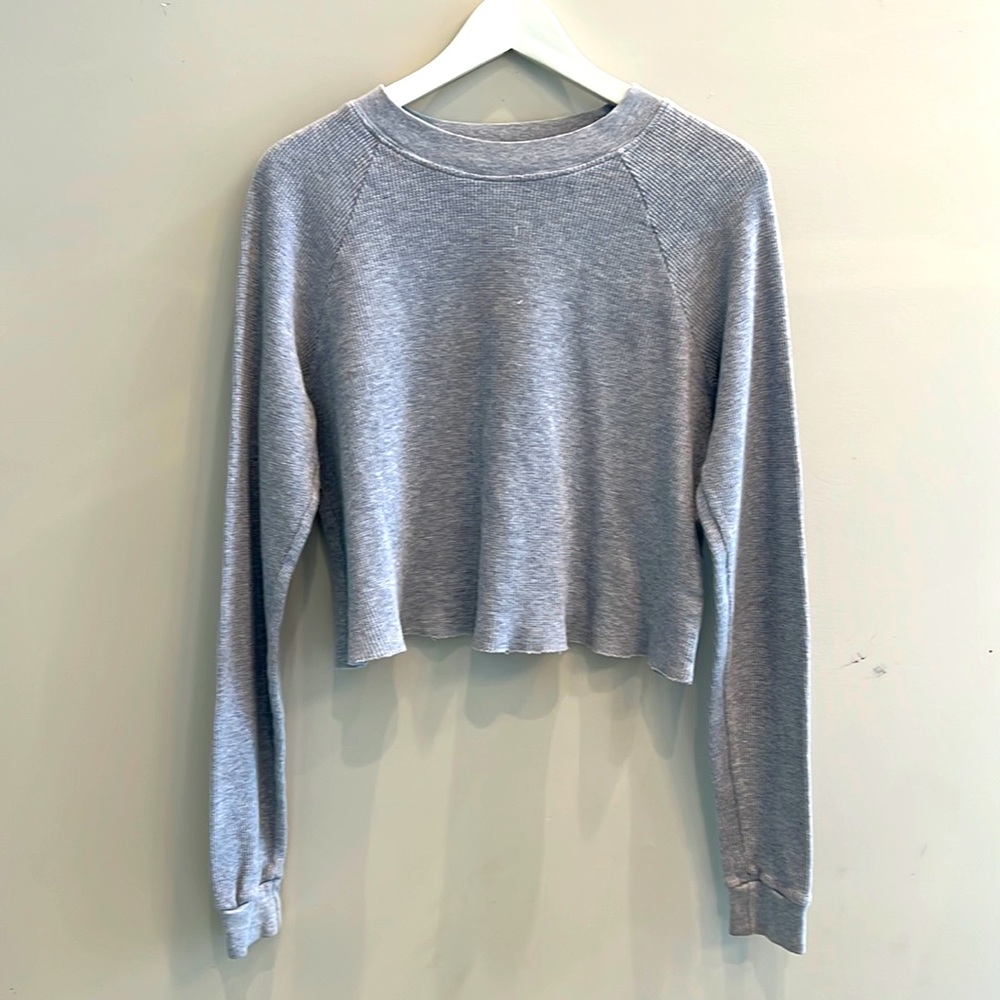 Brandy Melville gray waffled thermal cropped top, long sleeve